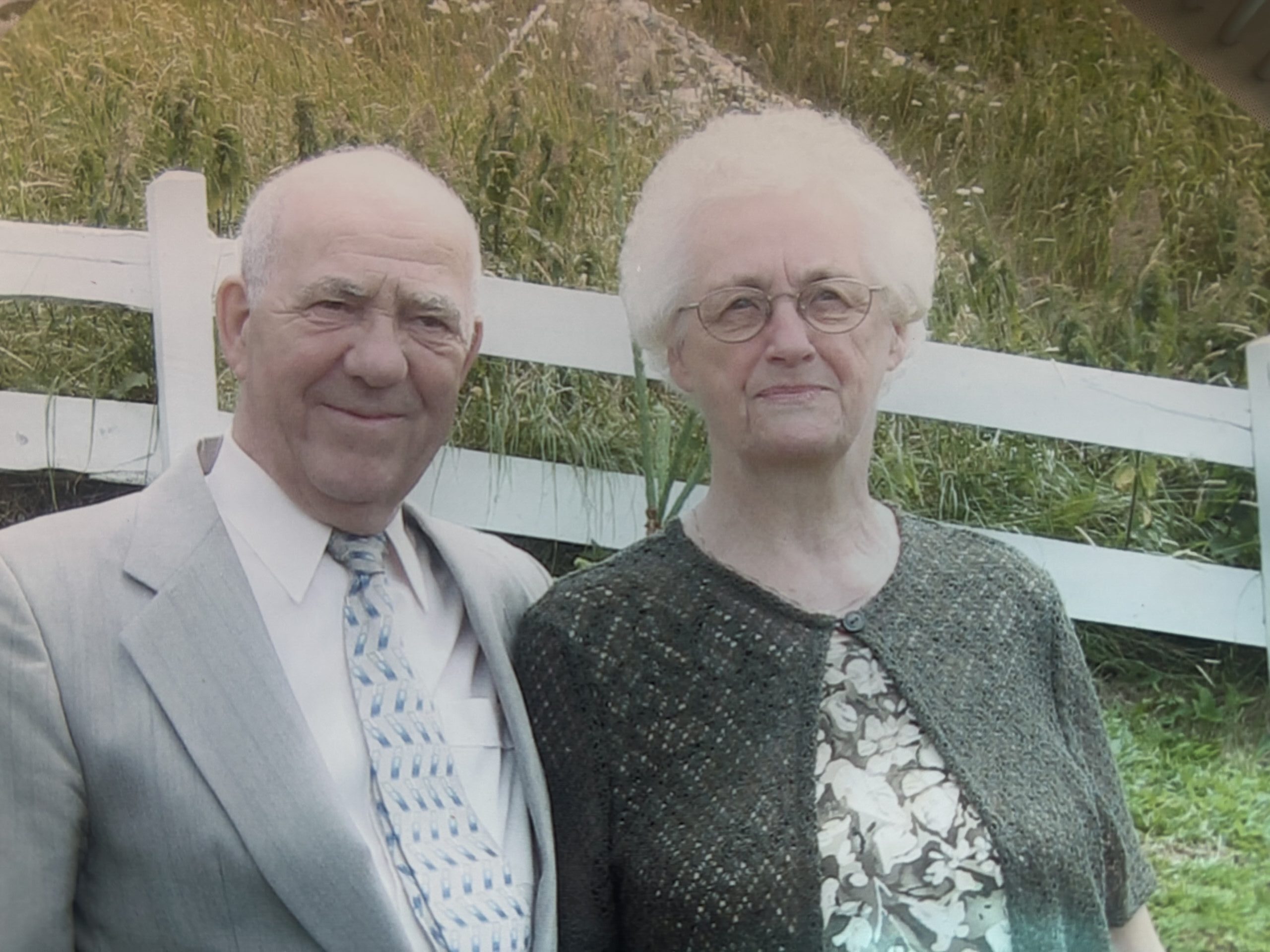 Hull, Ruby & Cecil by Hayward & Loretta Smith image