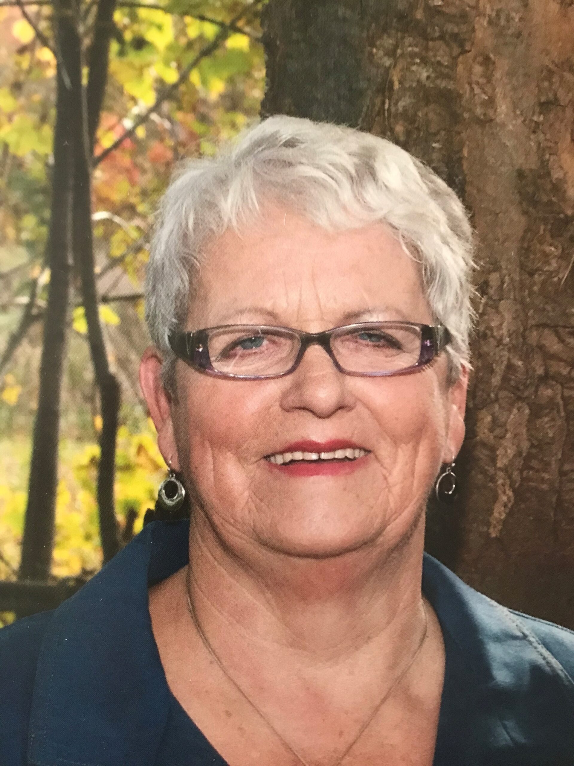 Lorraine Thomson image